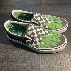 VANS X Marvel Classic Slip on Hulk checkerboard Shoes Size 6 Men 7.5 Women